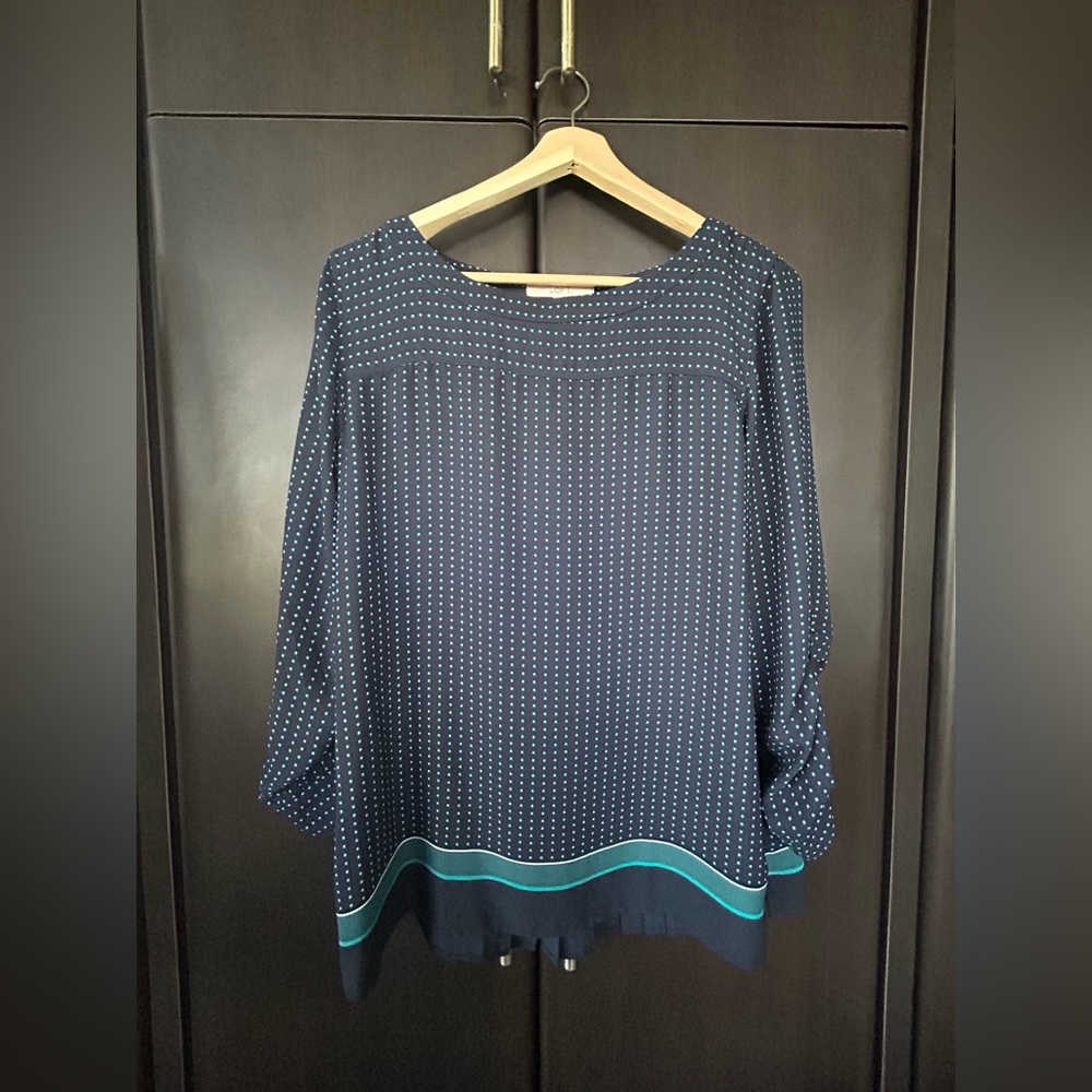 LOFT Ann Taylor Long Sleeve Blouse. Size Large